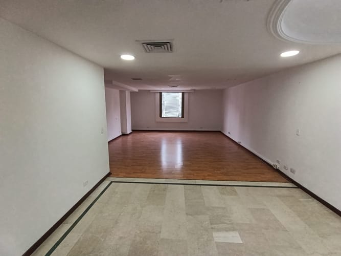 Oficina en arriendo en El Poblado, Medellín, 45 m² · foto 12 de 13