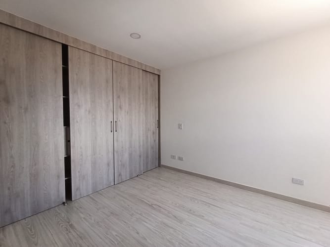 Apartamento de 3 alcobas en arriendo en Vía Las Palmas, Medellín, 80 m² · foto 10 de 15