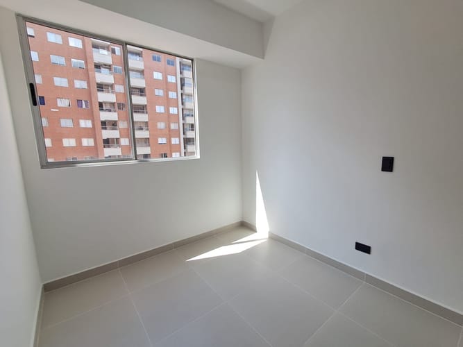 Apartamento de 3 alcobas en arriendo en Fabricato, Bello, 72 m² · foto 11 de 16