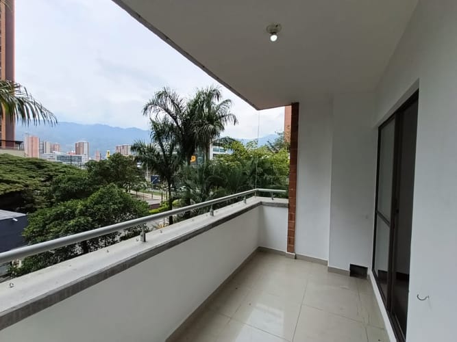 Apartamento de 3 alcobas en arriendo en Niquia, Bello, 73 m² · foto 5 de 13