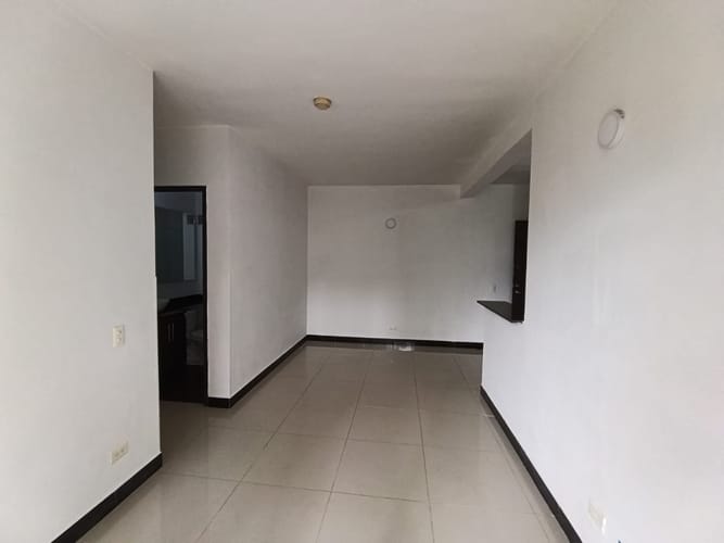 Apartamento de 3 alcobas en arriendo en Niquia, Bello, 73 m² · foto 6 de 13