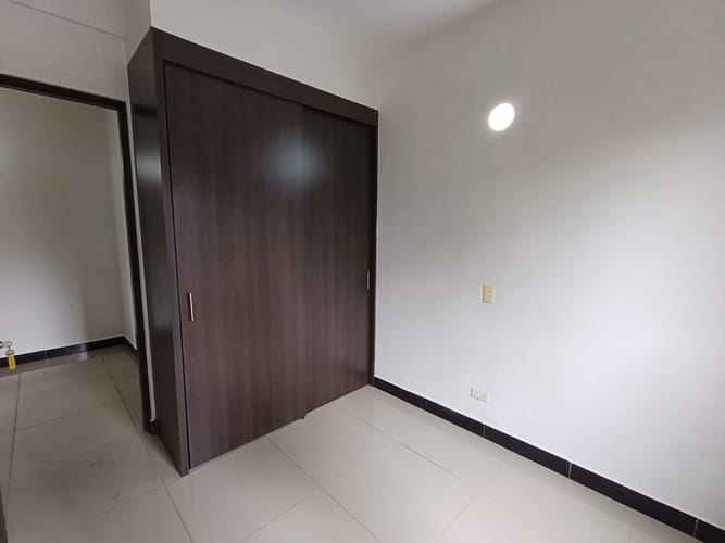 Apartamento de 3 alcobas en arriendo en Niquia, Bello, 73 m² · foto 9 de 13
