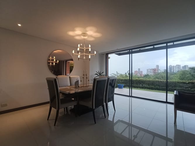Casa de 3 alcobas en arriendo en Cumbres, Envigado, 240 m² · foto 4 de 20