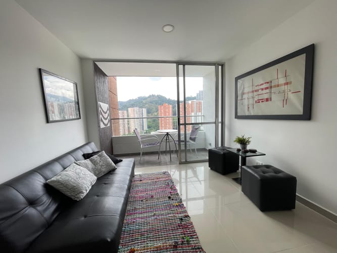 Apartamento de 3 alcobas en arriendo en Monteazul, Sabaneta, 65 m² · foto 3 de 19