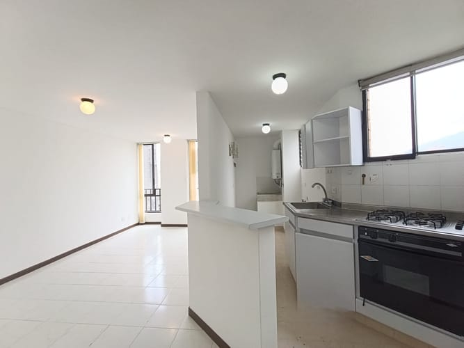 Apartamento de 1 alcoba en arriendo en El Poblado, Medellín, 55 m² · foto 7 de 12