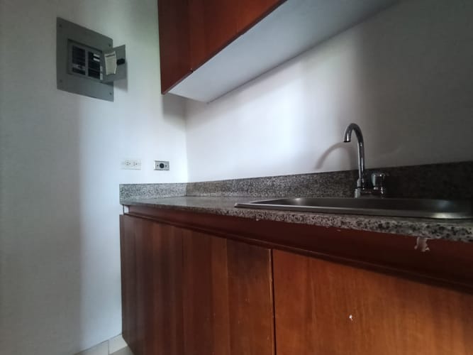 Oficina en arriendo en El Poblado, Medellín, 67 m² · foto 13 de 14