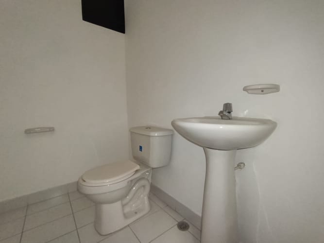 Bodega en arriendo en Copacabana, 600 m² · foto 18 de 19