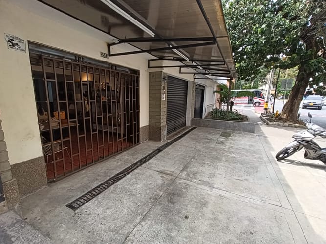 Local en arriendo en Laureles, Medellín, 130 m² · foto 6 de 9