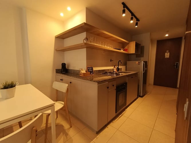 Apartaestudio en arriendo en Las Lomas, Medellín, 45 m² · foto 5 de 13