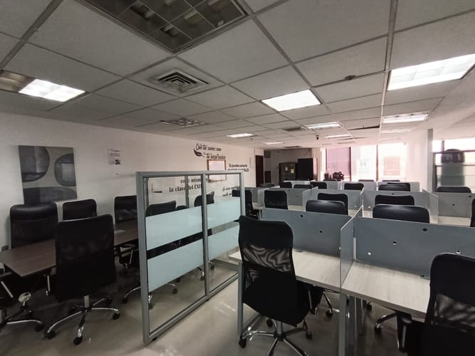 Oficina en arriendo en Guayaquil, Medellín, 108 m² · foto 2 de 12