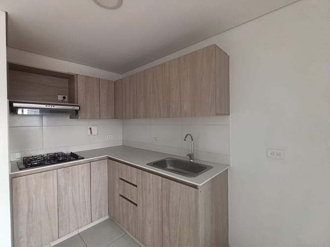 Apartamento de 3 alcobas en arriendo en Las Lomitas, Sabaneta, 63 m² · foto 2 de 20
