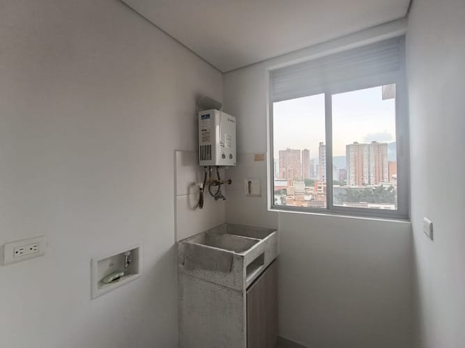 Apartamento de 3 alcobas en arriendo en Las Lomitas, Sabaneta, 63 m² · foto 5 de 20
