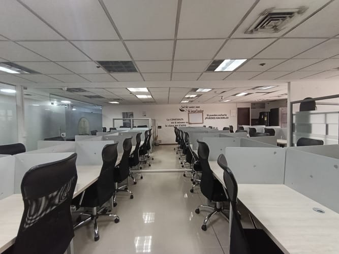Oficina en arriendo en Guayaquil, Medellín, 108 m² · foto 7 de 12