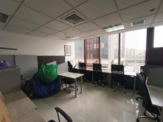 Oficina en arriendo en Guayaquil, Medellín, 108 m² · foto 10 de 12
