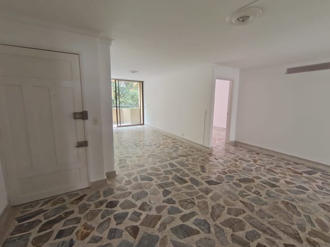 Apartamento de 4 alcobas en arriendo en Laureles, Medellín, 120 m² · foto 5 de 19