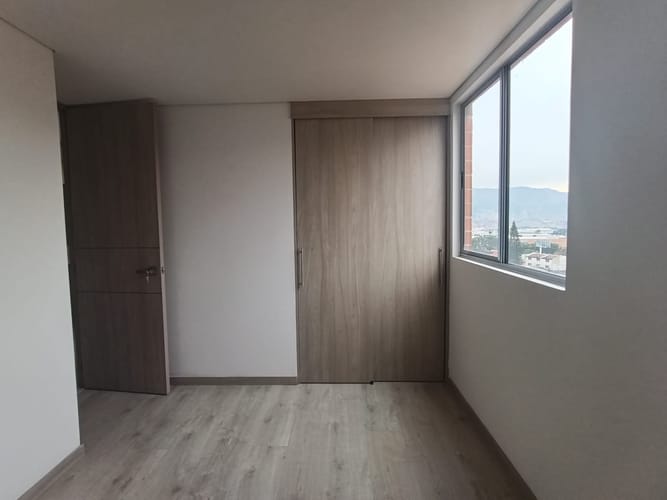 Apartamento de 3 alcobas en arriendo en Las Lomitas, Sabaneta, 63 m² · foto 18 de 20