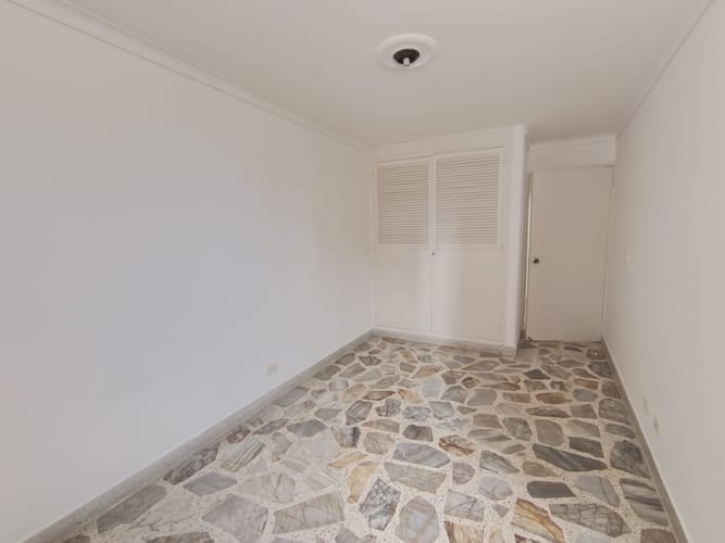 Apartamento de 4 alcobas en arriendo en Laureles, Medellín, 120 m² · foto 10 de 19
