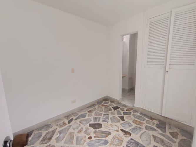 Apartamento de 4 alcobas en arriendo en Laureles, Medellín, 120 m² · foto 14 de 19