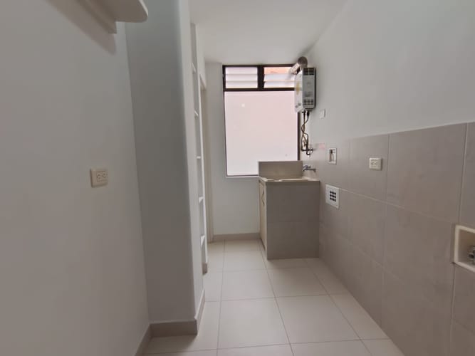 Apartamento de 4 alcobas en arriendo en Laureles, Medellín, 120 m² · foto 19 de 19