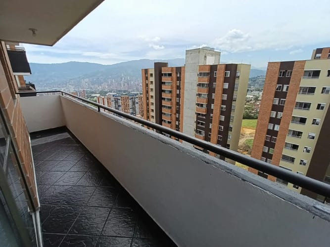 Apartamento de 2 alcobas en arriendo en La Ferreira, La Estrella, 70 m² · foto 2 de 18