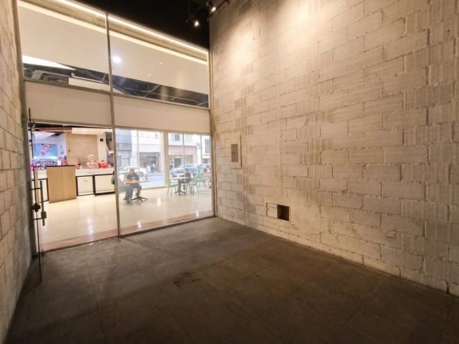 Local en arriendo en Suramérica, Itagüí, 27 m² · foto 2 de 11