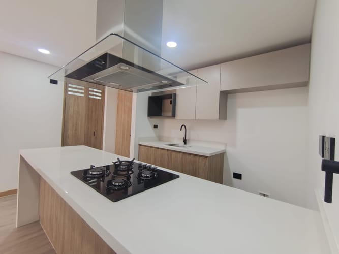Apartamento de 2 alcobas en arriendo en Vía Las Palmas, Medellín, 62 m² · foto 4 de 15