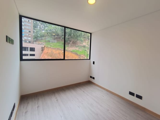 Apartamento de 2 alcobas en arriendo en Vía Las Palmas, Medellín, 62 m² · foto 11 de 15