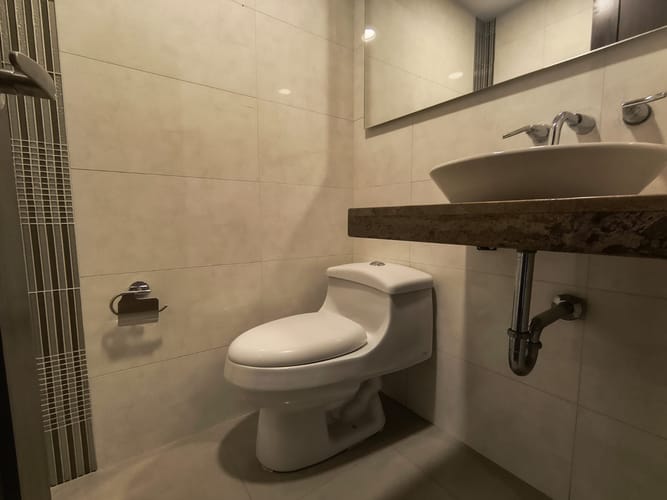 Apartamento de 4 alcobas en arriendo en El Poblado, Medellín, 125 m² · foto 9 de 17