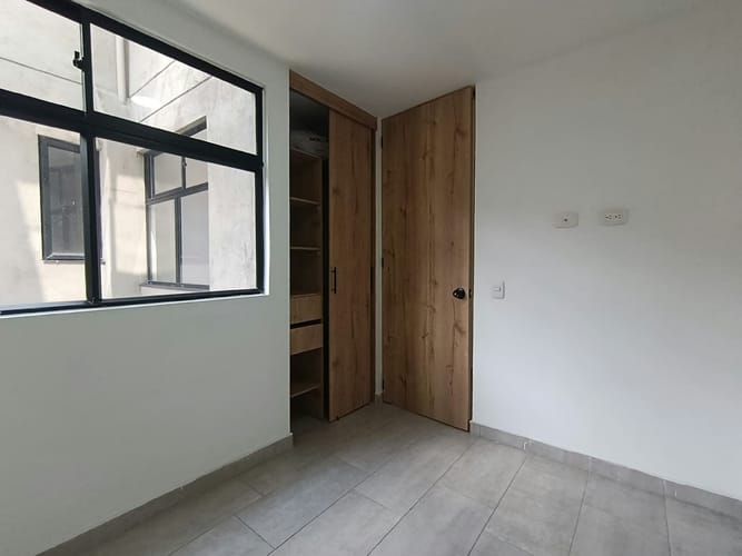 Apartamento de 2 alcobas en arriendo en Boston, Medellín, 65 m² · foto 11 de 14