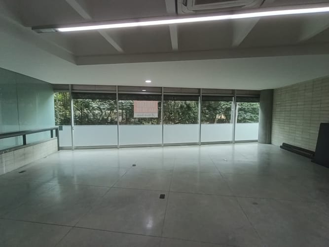 Oficina en arriendo en El Poblado, Medellín, 172 m² · foto 2 de 18