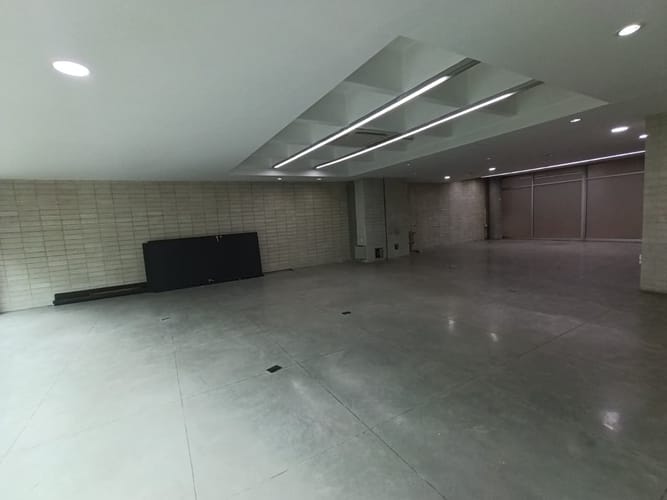 Oficina en arriendo en El Poblado, Medellín, 172 m² · foto 4 de 18