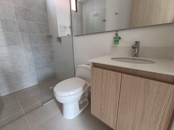 Apartamento de 3 alcobas en arriendo en Loma Del Escobero, Envigado, 90 m² · foto 10 de 13