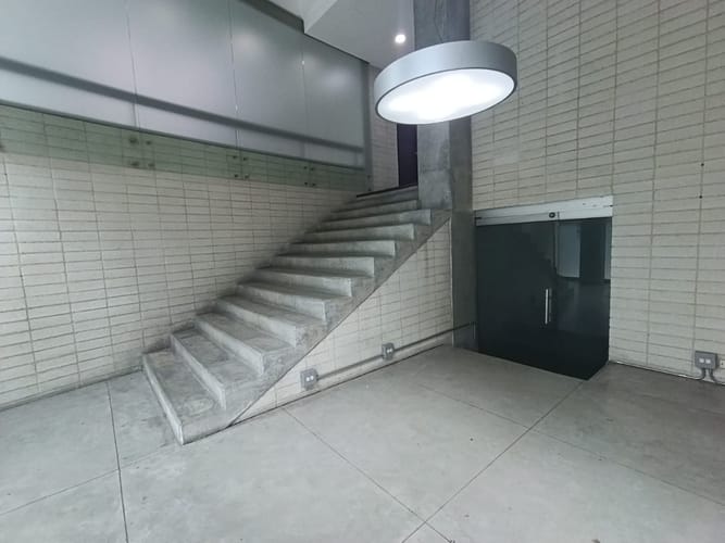 Oficina en arriendo en El Poblado, Medellín, 172 m² · foto 9 de 18