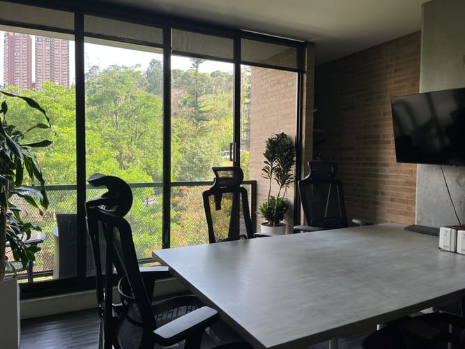 Oficina en arriendo en Lalinde, Medellín, 194 m² · foto 3 de 10