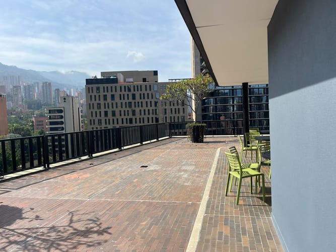 Oficina en arriendo en Lalinde, Medellín, 194 m² · foto 10 de 10