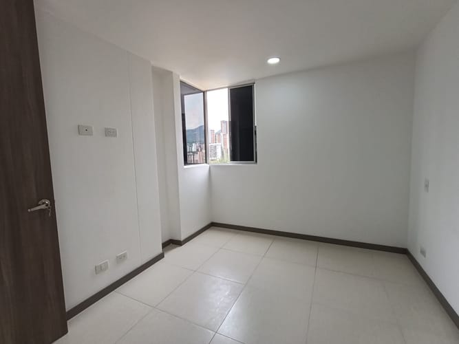 Apartamento de 2 alcobas en arriendo en Las Lomitas, Sabaneta, 62 m² · foto 18 de 20