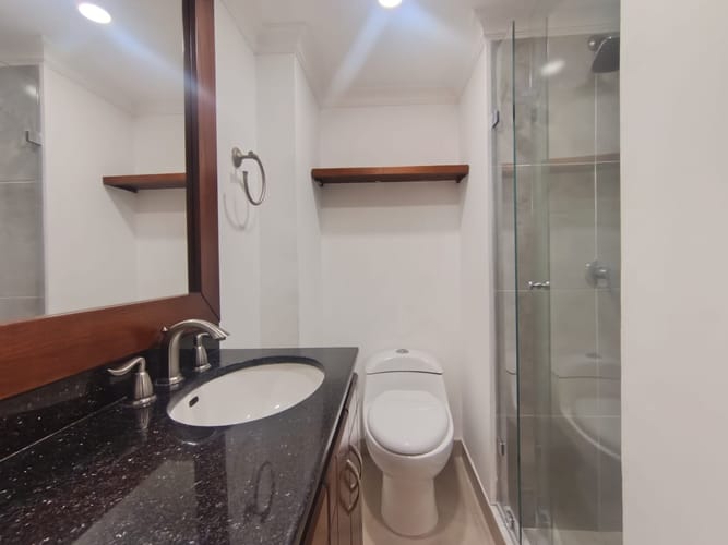 Apartamento de 3 alcobas en arriendo en Laureles, Medellín, 198 m² · foto 12 de 20