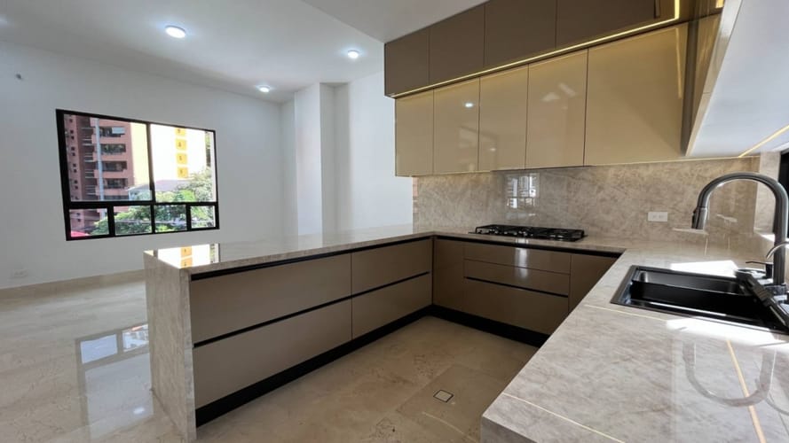 Apartamento de 3 alcobas en venta en Santa Teresita, Cali, 240 m² · foto 3 de 24