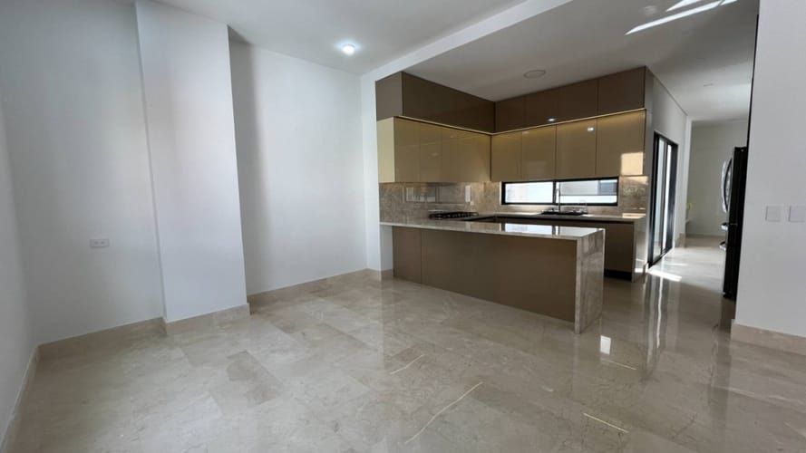 Apartamento de 3 alcobas en venta en Santa Teresita, Cali, 240 m² · foto 5 de 24