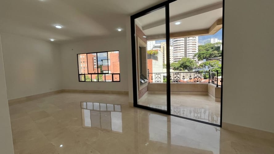 Apartamento de 3 alcobas en venta en Santa Teresita, Cali, 240 m² · foto 7 de 24