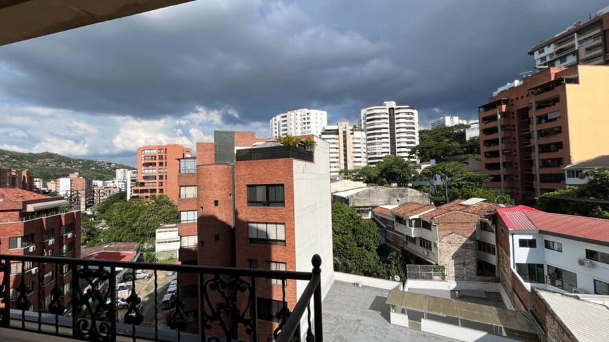 Apartamento de 3 alcobas en venta en Santa Teresita, Cali, 240 m² · foto 10 de 24