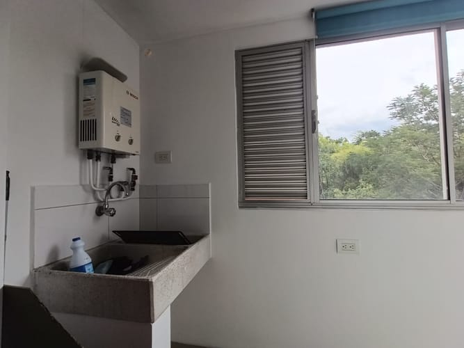 Apartamento de 2 alcobas en arriendo en Loma Del Esmeraldal, Envigado, 80 m² · foto 8 de 20