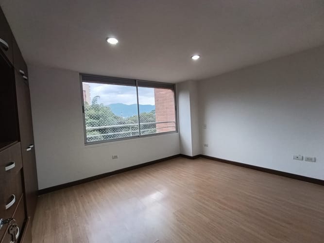 Apartamento de 2 alcobas en arriendo en Loma Del Esmeraldal, Envigado, 80 m² · foto 11 de 20