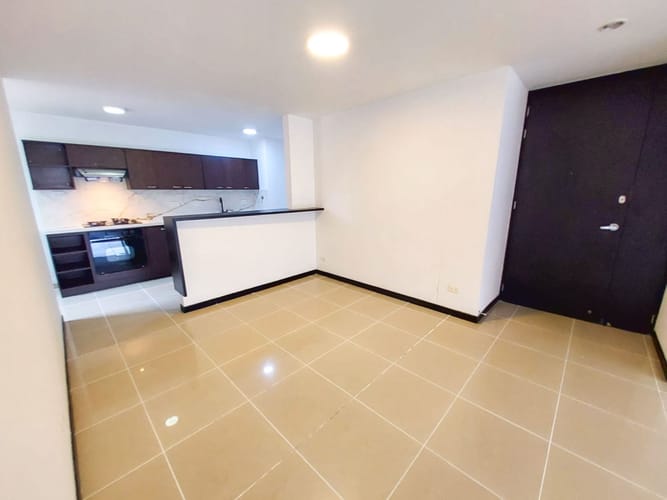 Apartamento de 3 alcobas en arriendo en La Florida, Medellín, 144 m² · foto 4 de 20