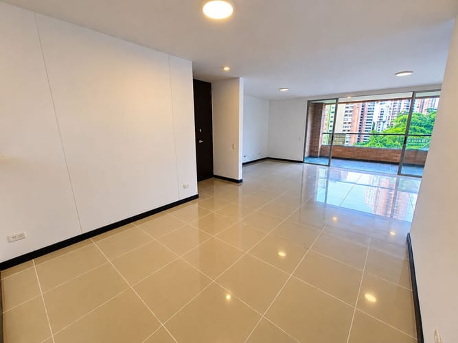 Apartamento de 3 alcobas en arriendo en La Florida, Medellín, 144 m² · foto 7 de 20