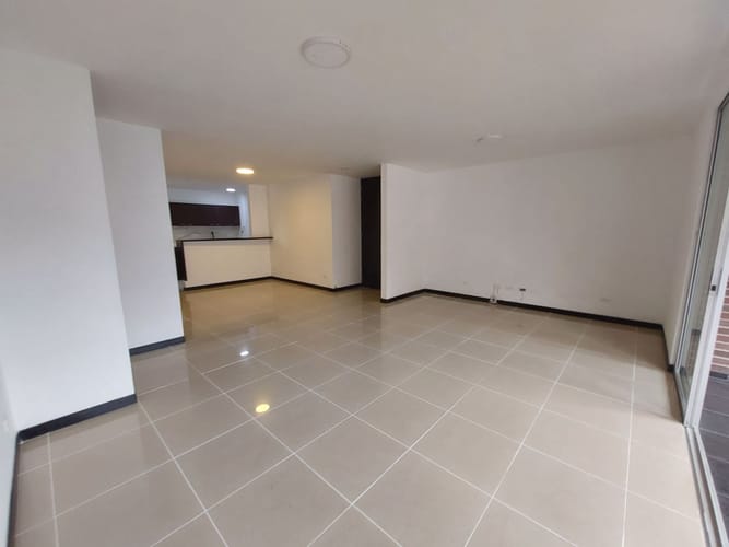 Apartamento de 3 alcobas en arriendo en La Florida, Medellín, 144 m² · foto 8 de 20