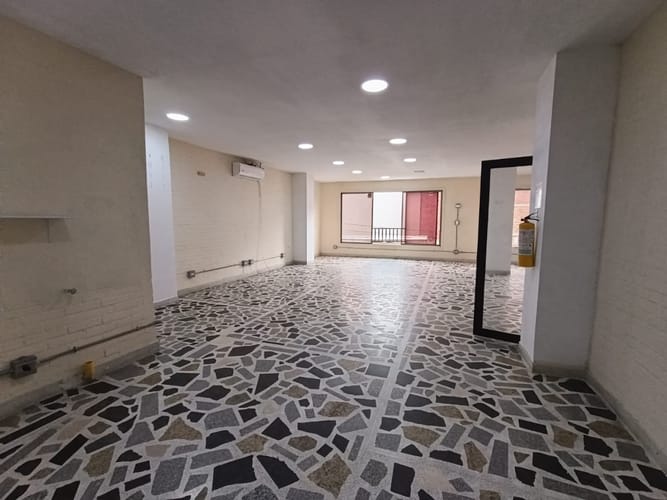 Local en arriendo en Centro, Bello, 100 m² · foto 10 de 13