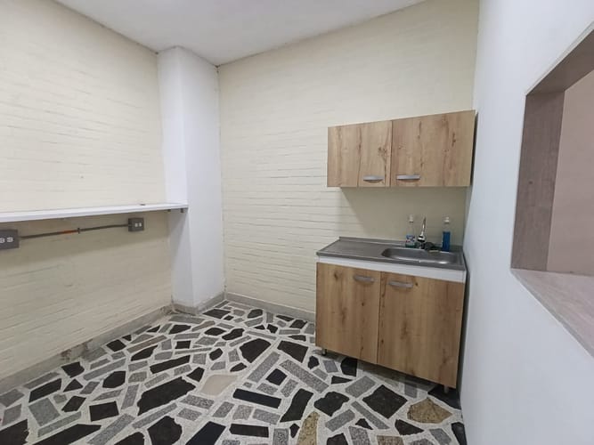Local en arriendo en Centro, Bello, 100 m² · foto 11 de 13