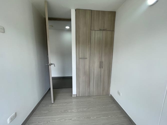 Apartamento de 3 alcobas en arriendo en Belén, Medellín, 67 m² · foto 9 de 17