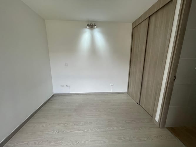 Apartamento de 3 alcobas en arriendo en Belén, Medellín, 67 m² · foto 13 de 17